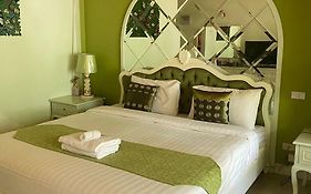 Baanplaidoi Resort
